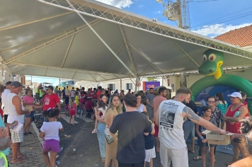 Foto - Natal na Praça – Albertina de Luz 2025