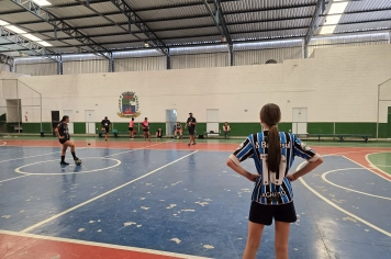 Foto - Treino de Futsal Feminino