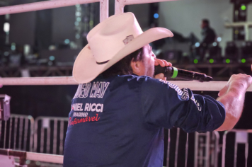 Foto - Tradição e fé embalaram o segundo dia do rodeio