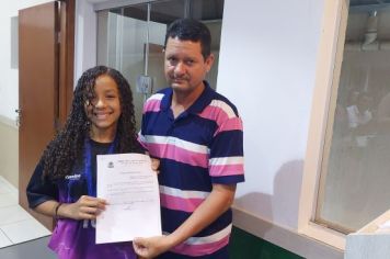 Foto - Time de Futsal Feminino de Albertina Recebe Honraria na Câmara Municipal