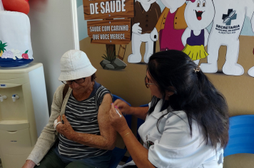 Foto - Campanha de Atualização de Vacinas na UBS de Albertina