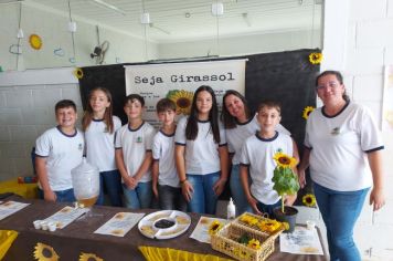 Foto - Feira de Conhecimento: Escola Municipal Antônio Ferreira