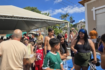 Foto - Natal na Praça – Albertina de Luz 2025