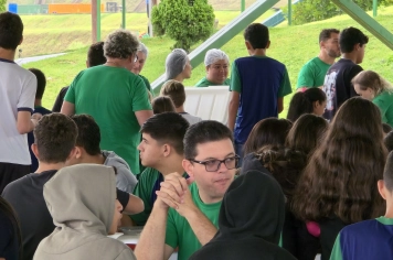 Foto - Churrasco na Escola Municipal Antonio Ferreira
