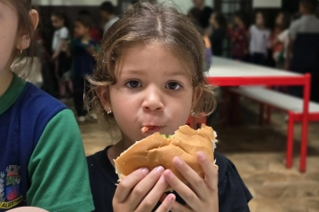 Foto - Lanche Especial de Fim de Ano | Pré-Escola Luzia Sanches Diniz
