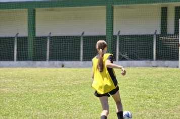 Foto - Treino de Futebol de Campo (Crianças e Adolescentes)
