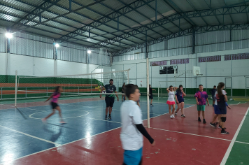 Foto - Treino de Vôlei Infantil e Adolescentes