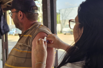 Foto - Vacinação nos trabalhadores do Setor de Obras 