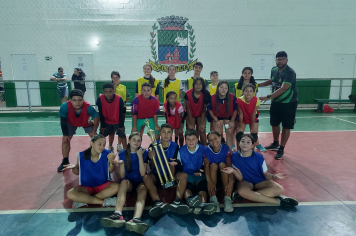 Foto - Treino de Vôlei Infantil e Adolescentes