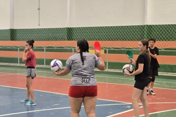 Foto - Treino de Vôlei de Base