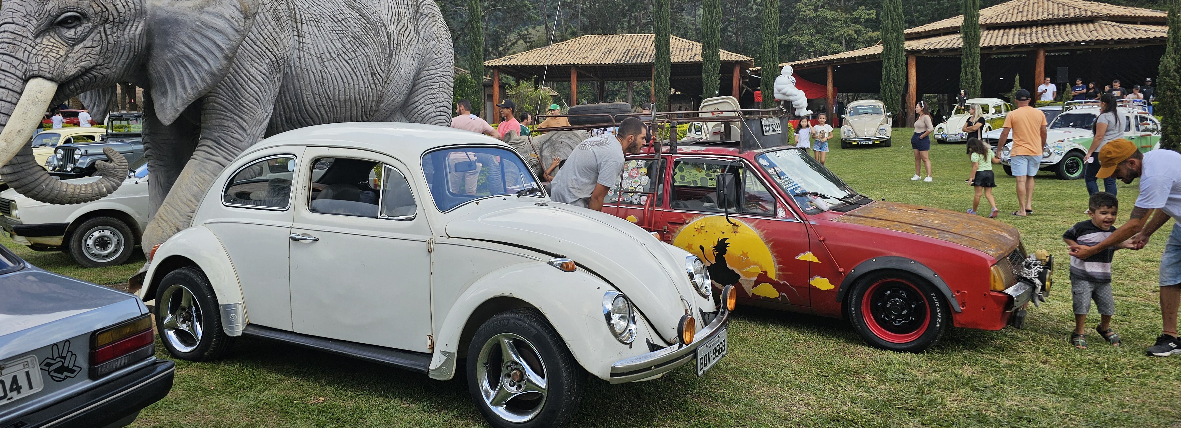 Um Domingo de História e Emoção: 1º Encontro de Carros Antigos encanta Albertina!