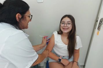 Vacina contra a dengue protege nossos jovens e reforça a prevenção em Albertina