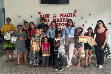 Presentes, carinho e pertencimento: CRAS de Albertina vive tarde de alegria com ação do Sicoob Credivass