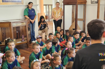 Uma viagem pela história: alunos da Pré-Escola visitam o Museu de Espírito do Pinhal