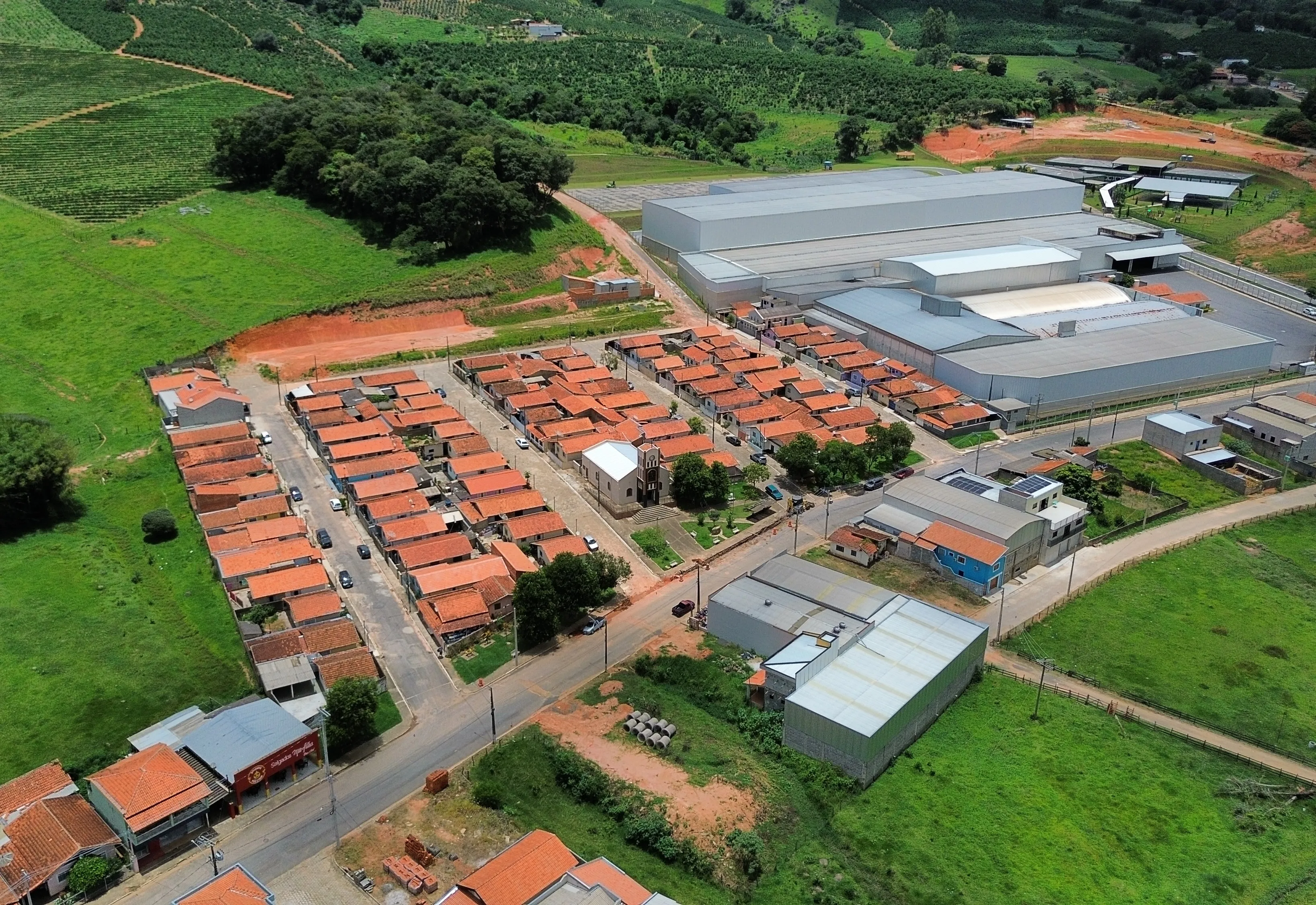 Manutenção na Avenida Interrompe Abastecimento de Água Temporariamente no Bairro Santa Clara