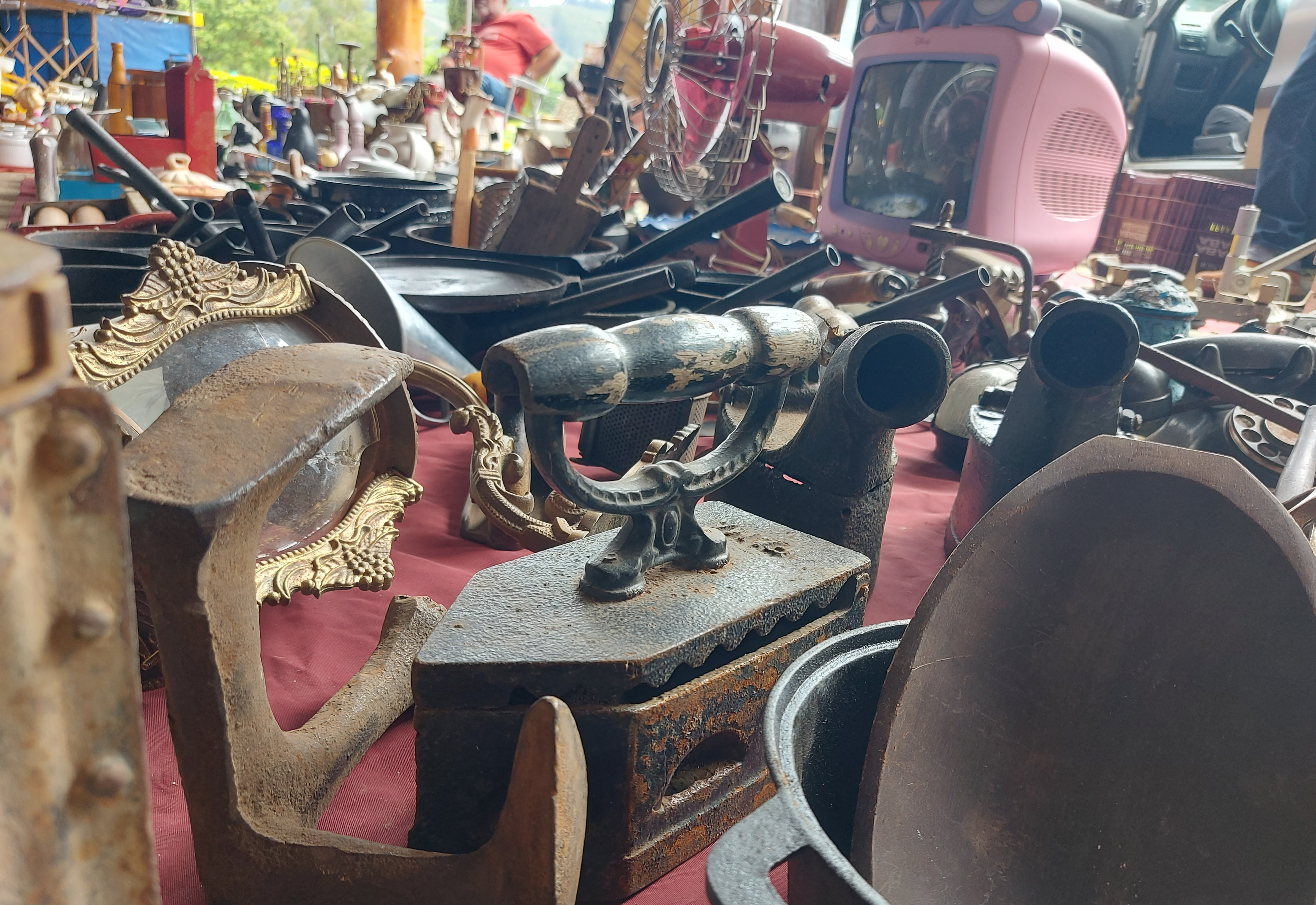 Feira do Rolo movimenta o Parque do Lago e atrai público de toda a região
