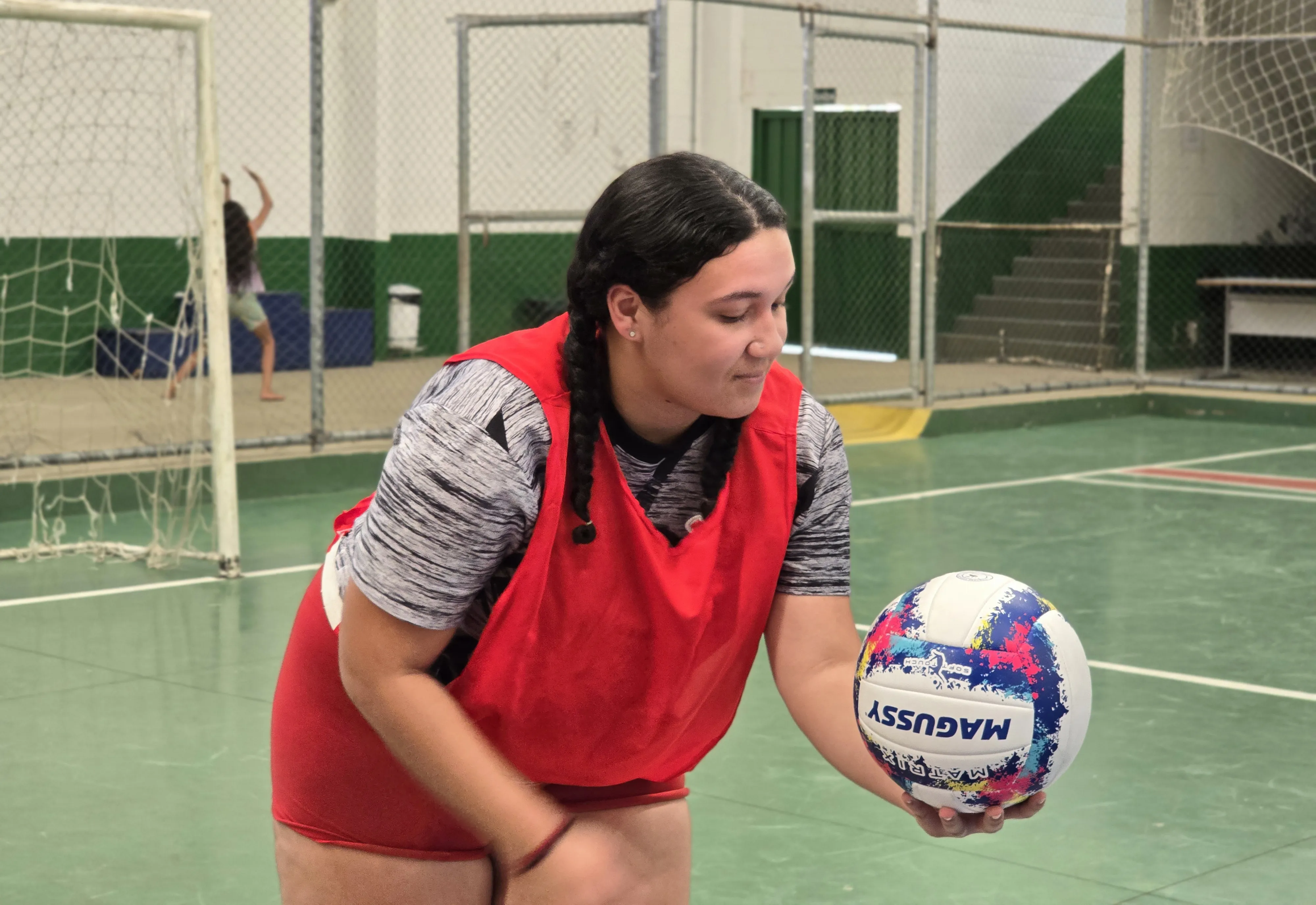 Férias com mais esporte: treinos de vôlei movimentam crianças e adolescentes em Albertina durante o mês de janeiro