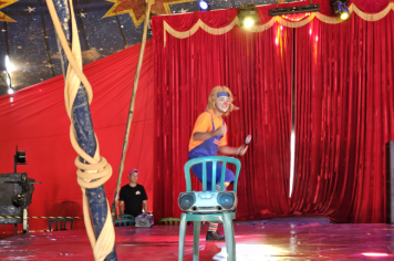 Foto - Crianças da Pré-Escola vivem dia mágico no circo em Jacutinga