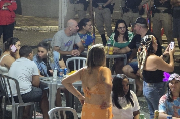 Foto - CARNAVAL DIA 2