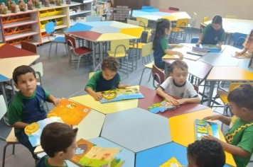 Foto - Pequenos Leitores, Grandes Aventuras