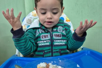 Foto - Lanche Especial de Fim de Ano – Creche Municipal Teresa Rossi