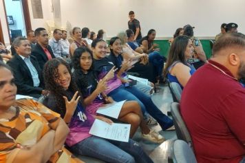 Foto - Time de Futsal Feminino de Albertina Recebe Honraria na Câmara Municipal