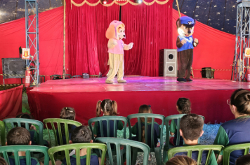 Foto - Crianças da Pré-Escola vivem dia mágico no circo em Jacutinga