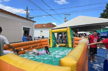 Foto - Natal na Praça – Albertina de Luz 2025