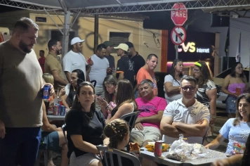 Foto relacionada - Carnaval Albertina 2026 começa com praça lotada e clima de sucesso