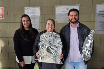 Foto - Professores da rede municipal de Albertina recebem Chromebooks para uso pedagógico