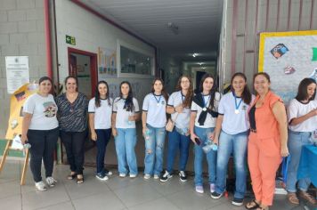 Foto - Feira de Conhecimento: Escola Municipal Antônio Ferreira