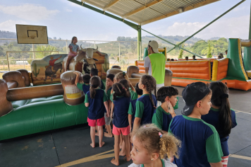 Foto - Diversão e Brinquedos Infláveis na Semana das Crianças!