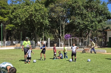 Foto - Treino de Futebol de Campo (Crianças e Adolescentes)
