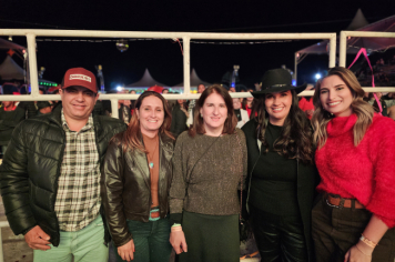 Foto - Tradição e fé embalaram o segundo dia do rodeio