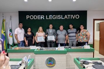 Foto - Time de Futsal Feminino de Albertina Recebe Honraria na Câmara Municipal