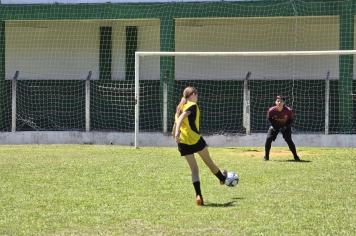 Foto - Treino de Futebol de Campo (Crianças e Adolescentes)