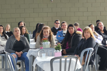Foto - Professores da rede municipal de Albertina recebem Chromebooks para uso pedagógico