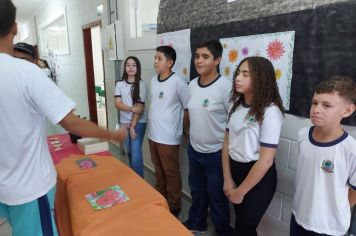 Foto - Feira de Conhecimento: Escola Municipal Antônio Ferreira