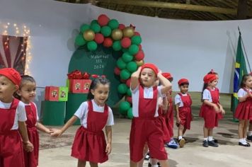 Foto - Formatura dos Pequenos da Creche Municipal Tereza Rossi