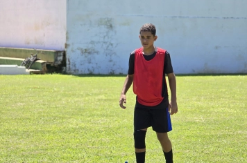 Foto - Treino de Futebol de Campo (Crianças e Adolescentes)