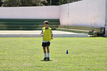 Foto - Treino de Futebol de Campo (Crianças e Adolescentes)