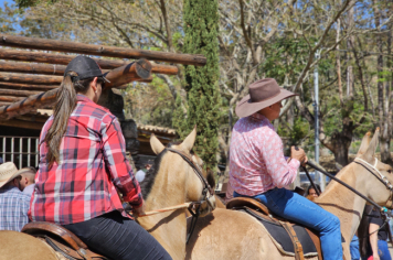 Foto - 6ª Cavalgada Beneficente ao Natal