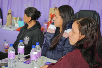 Foto - Agosto Lilás