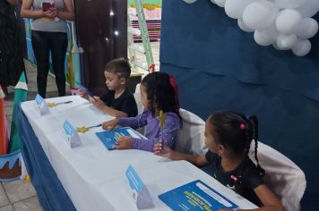 Foto - Noite de Autógrafos na Pré-Escola Luzia Sanches Diniz celebra educação, cultura e criatividade