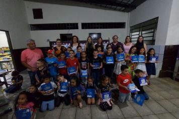 Foto - Noite de Autógrafos na Pré-Escola Luzia Sanches Diniz celebra educação, cultura e criatividade