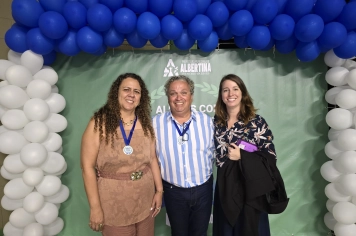 Foto relacionada - Albertina celebra avanços na educação com a cerimônia de premiação do Projeto +IDEB