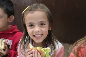 Foto - Lanche Especial de Fim de Ano | Pré-Escola Luzia Sanches Diniz