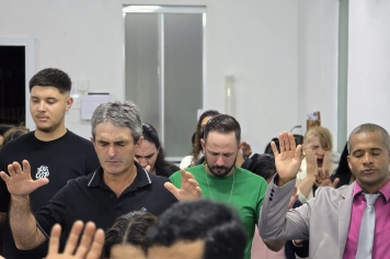 Foto relacionada - Primeira noite da 8ª Semana Evangélica emociona fiéis em Albertina