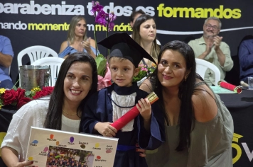 Foto - Formatura Pré-Escola Luzia Sanches Diniz