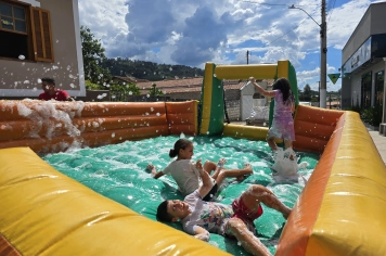 Foto - Natal na Praça – Albertina de Luz 2025